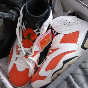 Meet your Posher, Keneshia